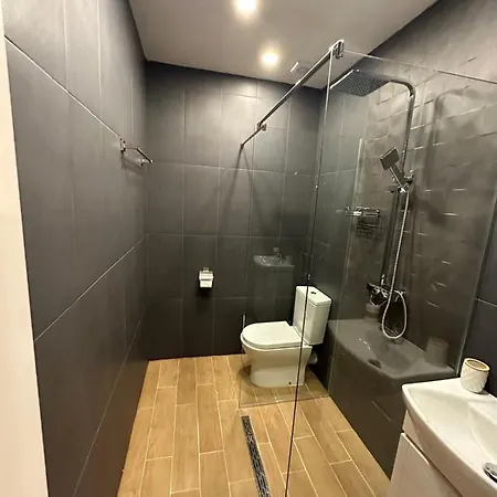Luxury Apartment With Jacuzzi Sofia Exterior photo